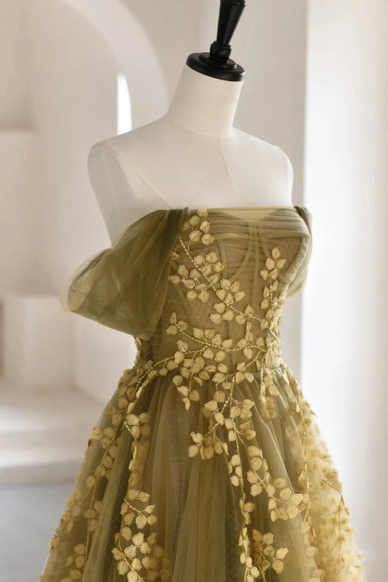 Green Tulle Long Prom Dresses A-Line Off the Shoulder Evening Dresses